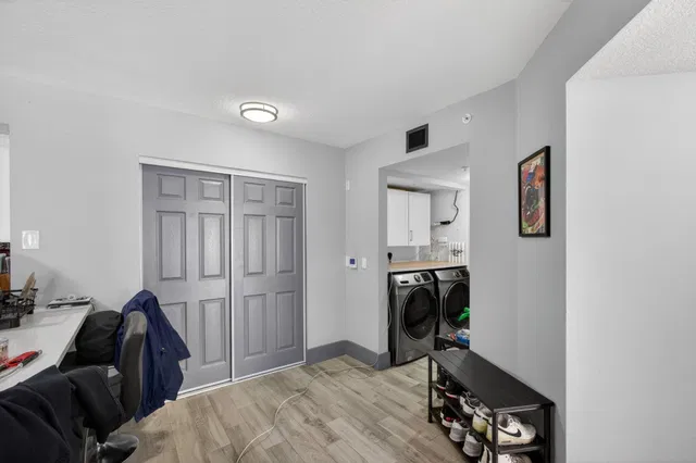 Unit 105 photo 11