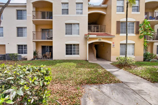 Unit 105 photo 34