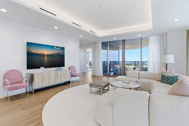 Forte on Flagler Unit 1702 photo 4