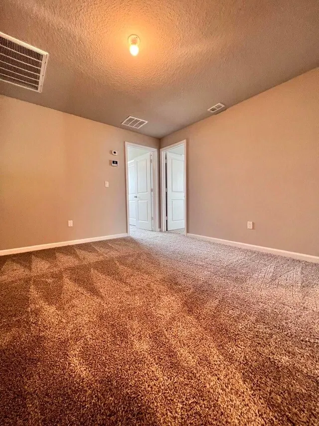  Residence photo 12
