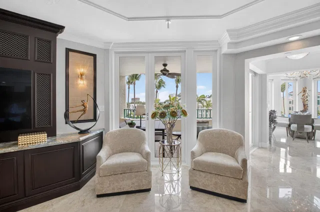Mizner Court Unit Ph 7 photo 15