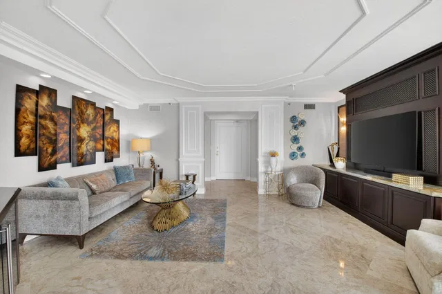 Mizner Court Unit Ph 7 photo 18