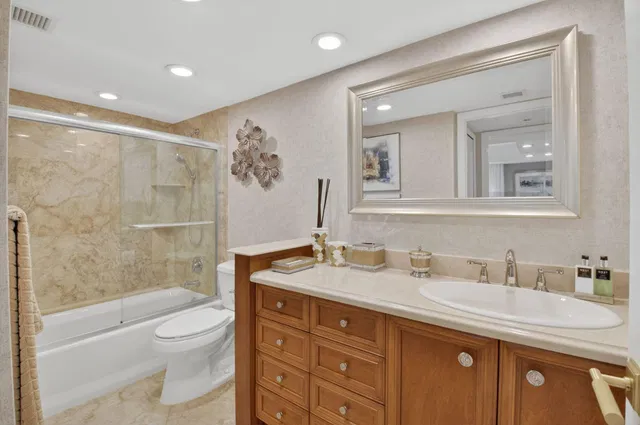 Mizner Court Unit Ph 7 photo 33