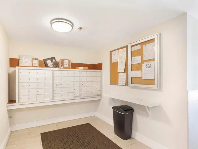 Unit 402 photo 36