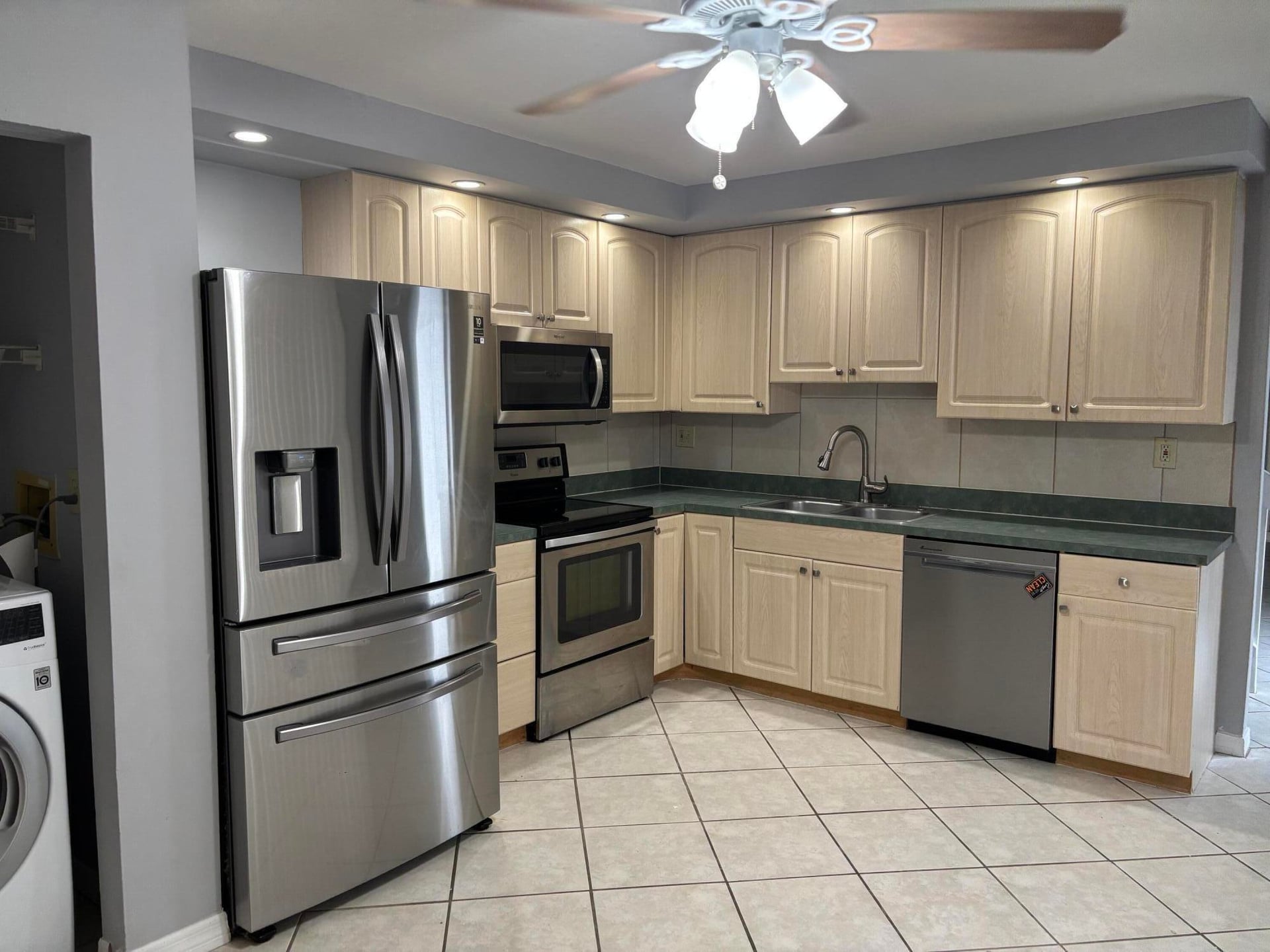 PGA National Palm Beach Gardens Unit 1 photo 2