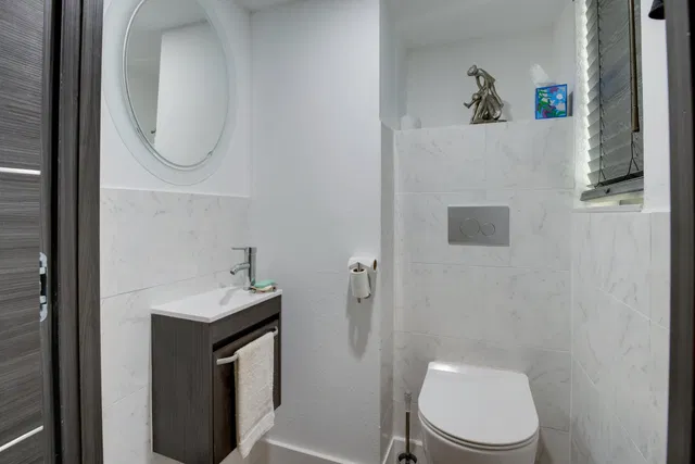 Unit 303 photo 20