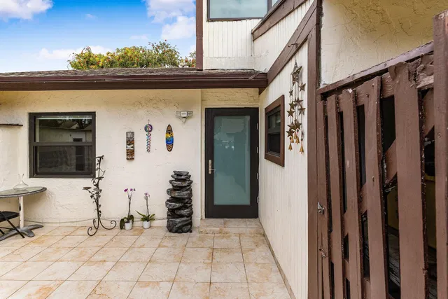 Residence photo 24