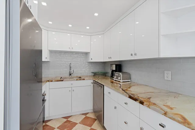 Unit 3020 photo 4