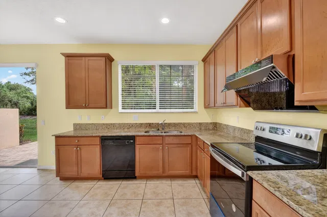 Residence photo 9
