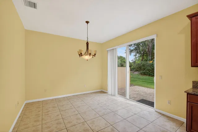 Residence photo 11