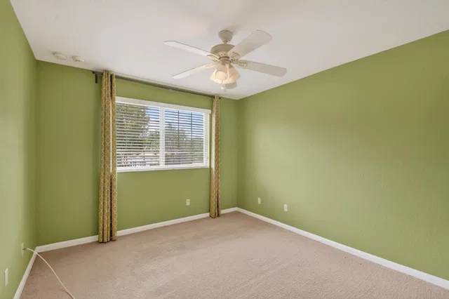 Residence photo 23
