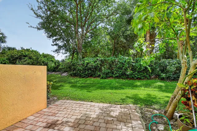 Residence photo 29