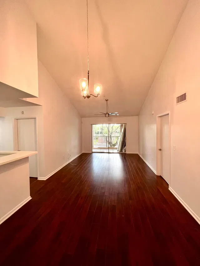Unit 205 photo 5