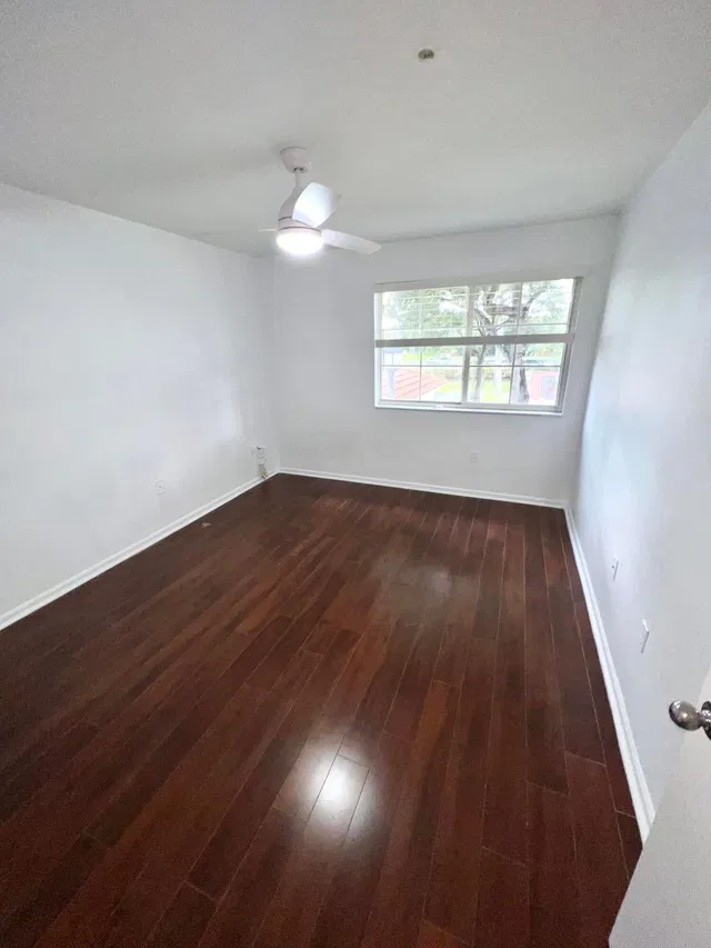Unit 205 photo 9