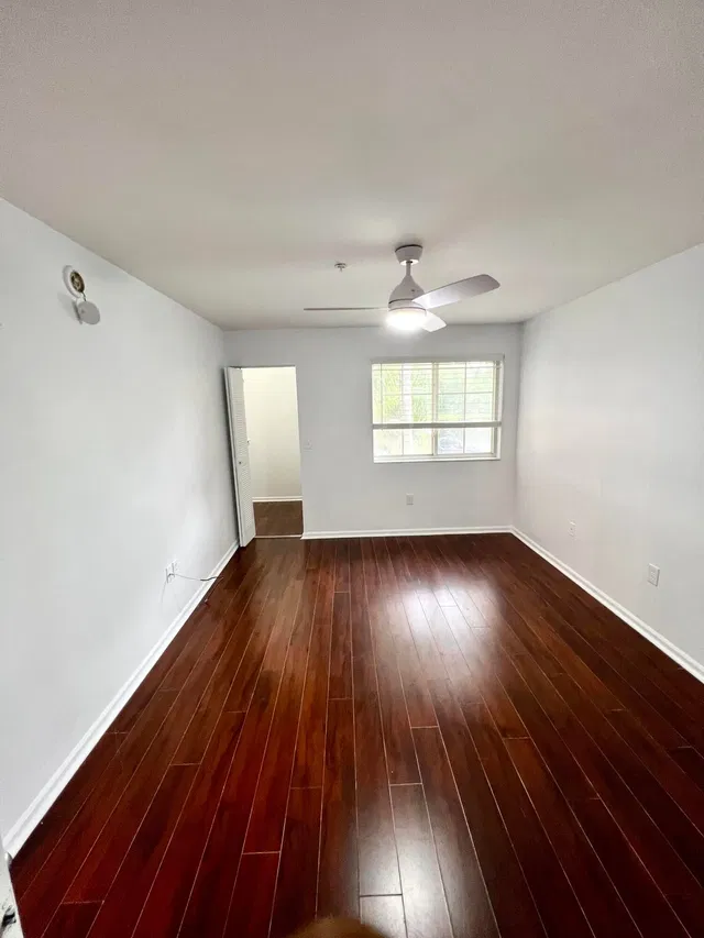 Unit 205 photo 11