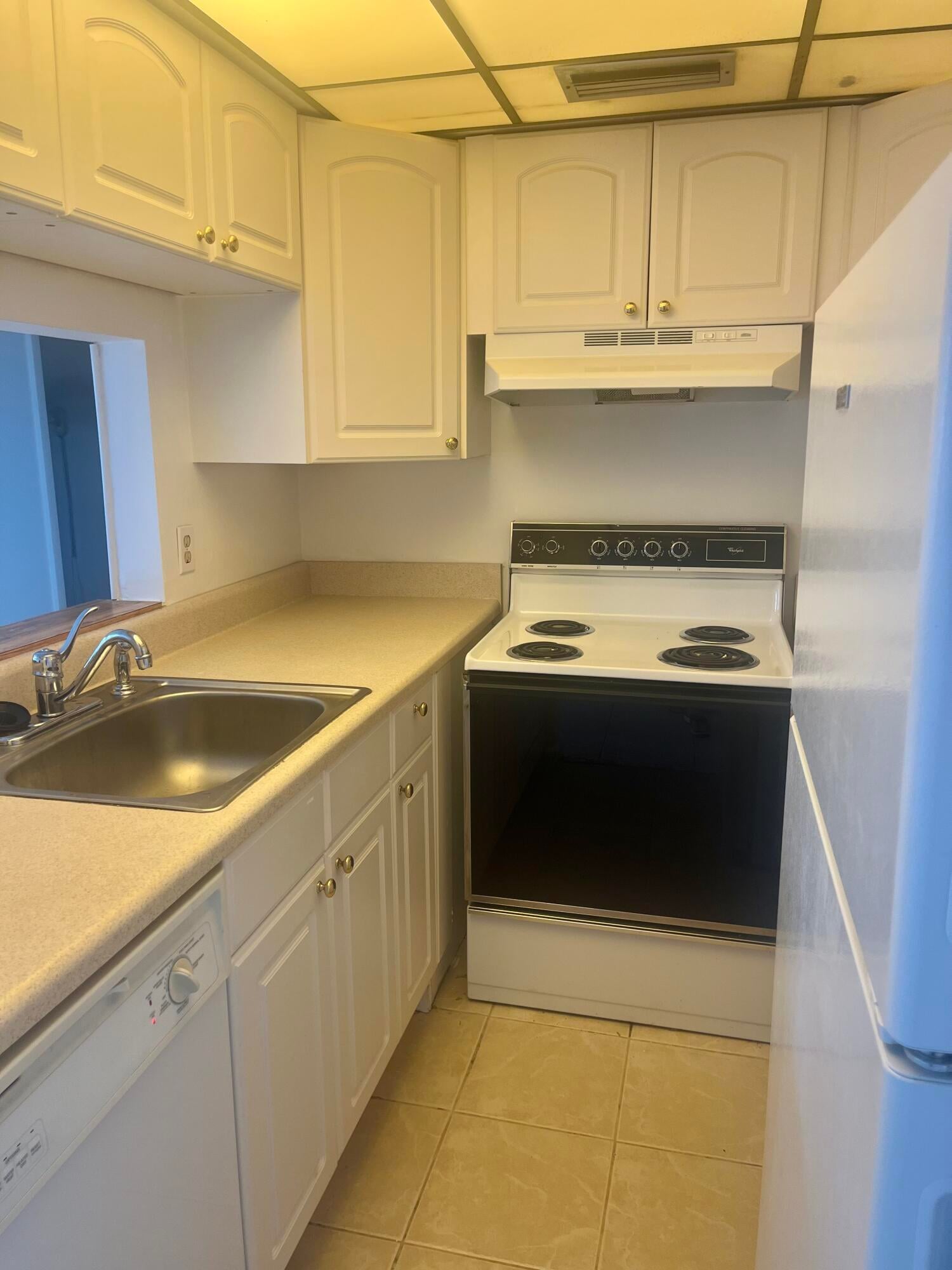 Unit 101 photo 2
