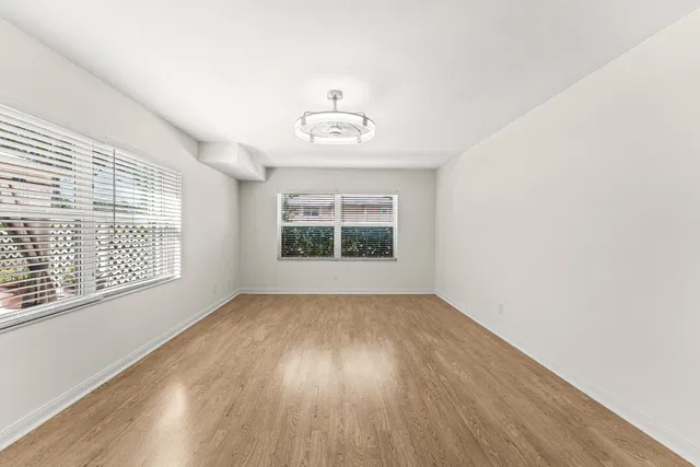 Residence photo 6