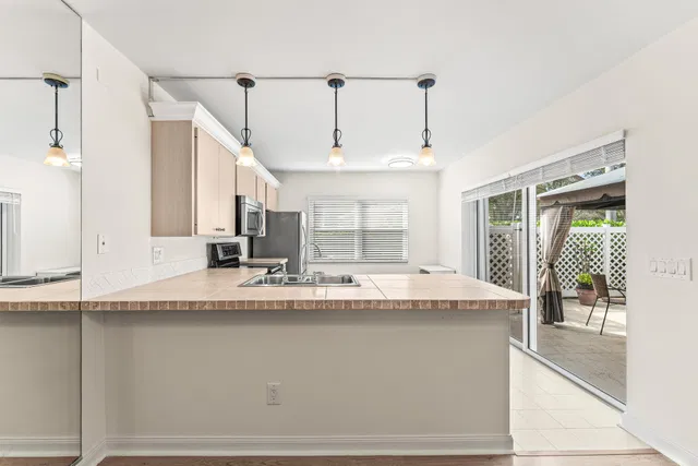 Residence photo 11