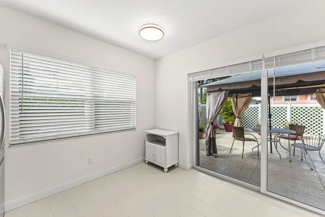 Residence photo 14