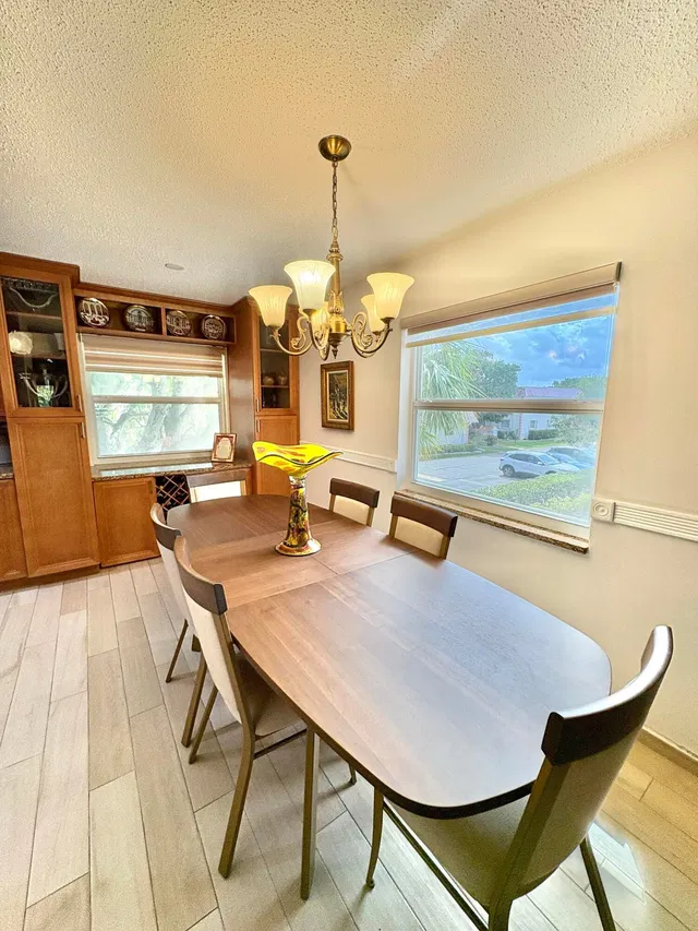 Residence photo 11