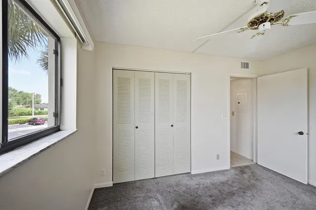 Unit 219 photo 15