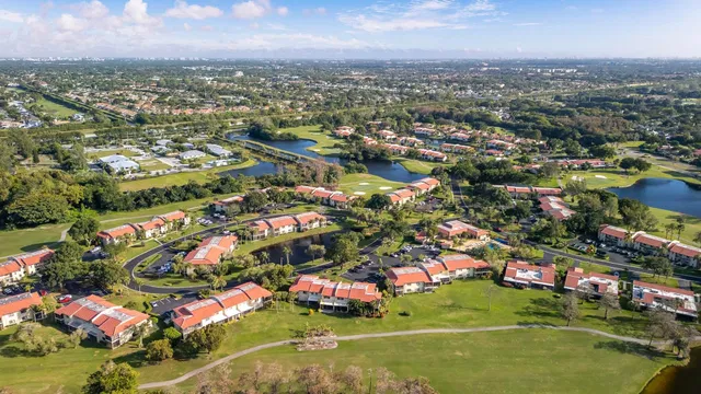 Boca Lago Country Club Homes Unit F photo 3