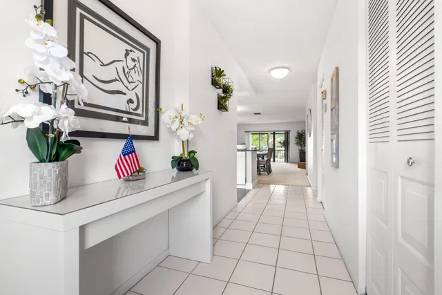 Boca Lago Country Club Homes Unit F photo 8