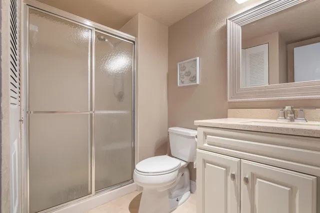 Boca Lago Country Club Homes Unit F photo 30