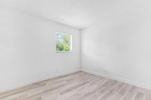  Residence photo 16