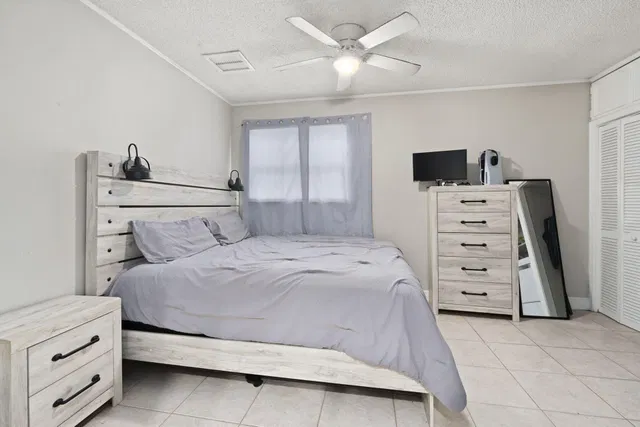 Residence photo 8