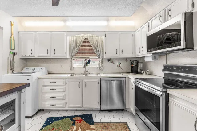 Residence photo 9