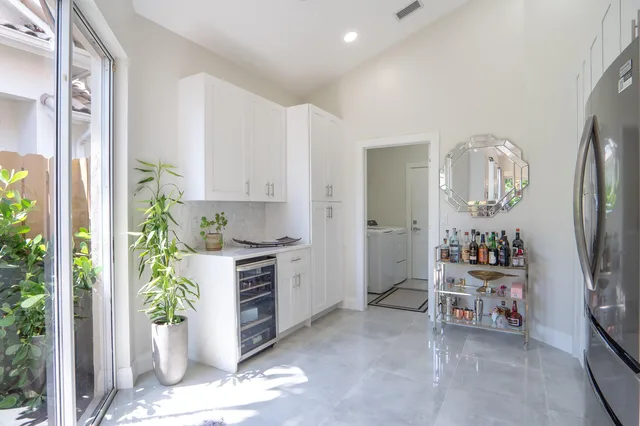 Residence photo 29