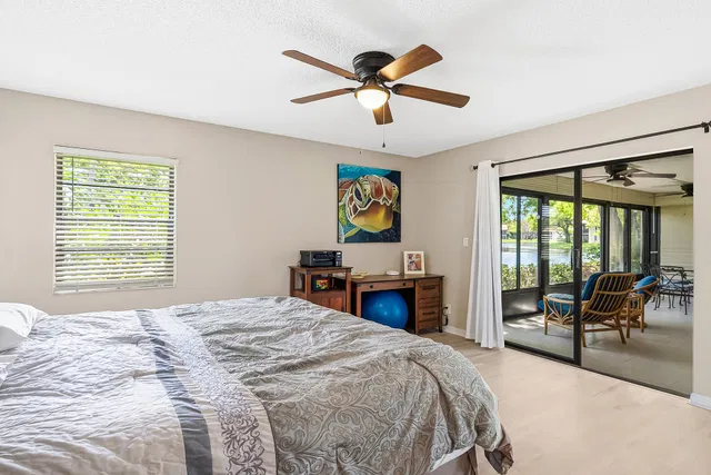 Unit 102 photo 16