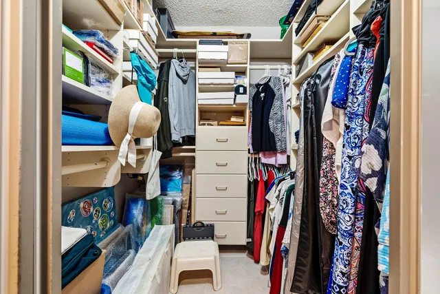 Unit 102 photo 18