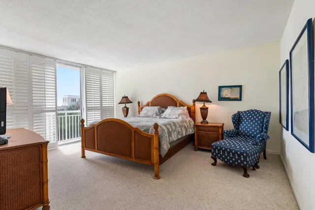  Unit 612 photo 20