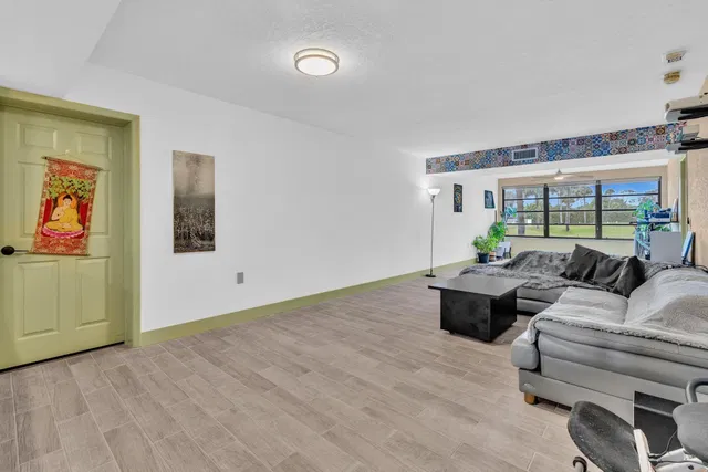 Unit 106 photo 33
