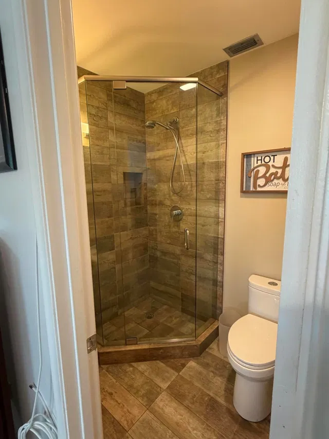 Unit 202 photo 6