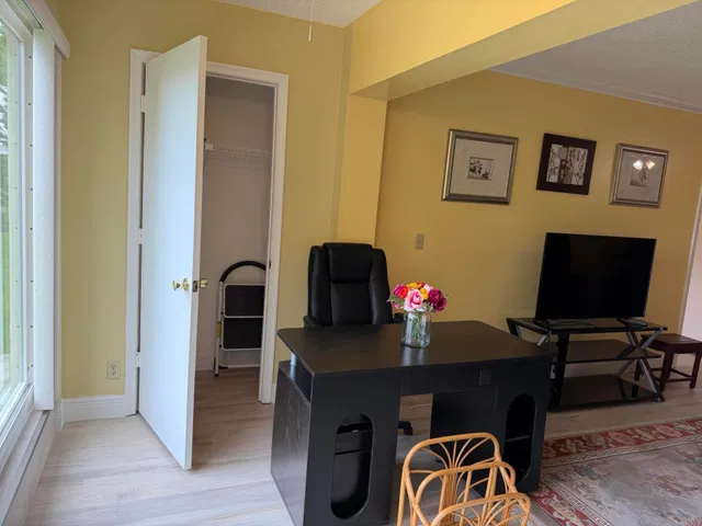 Unit 202 photo 17