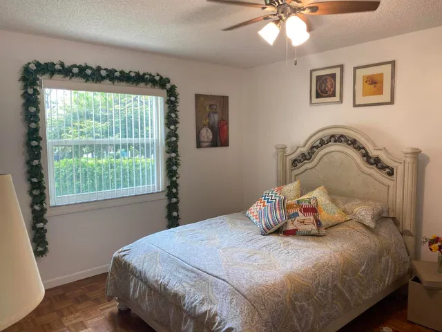 Unit 202 photo 26