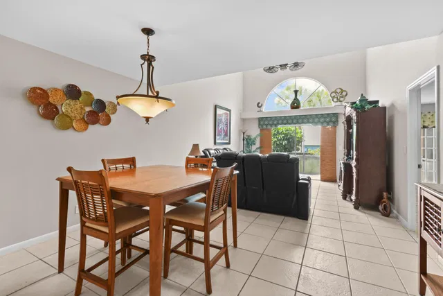 Residence photo 9
