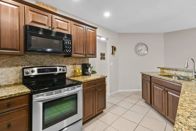 Residence photo 13