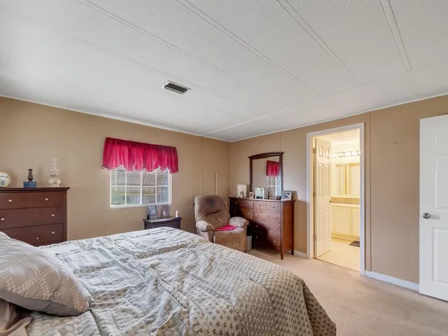 Residence photo 19