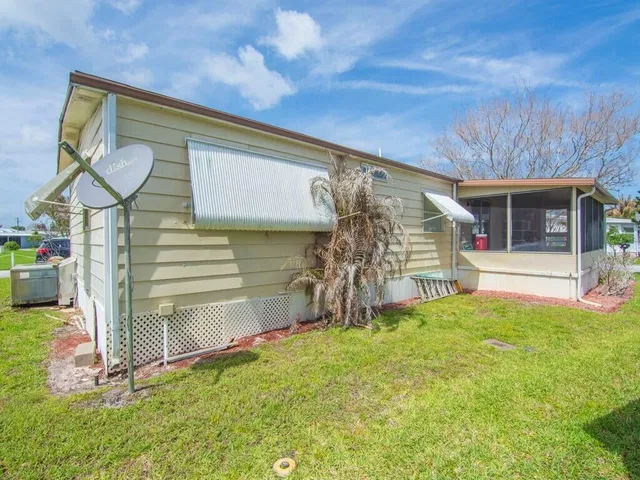 Residence photo 32
