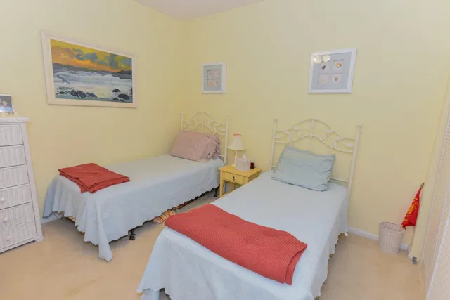 Unit 802 photo 14