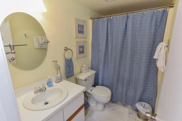 Unit 802 photo 15