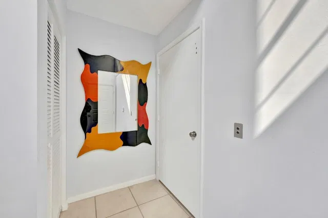 Unit 202 photo 8