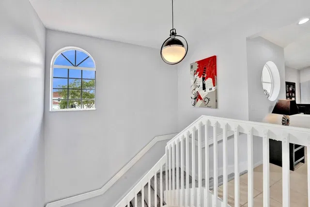 Unit 202 photo 11