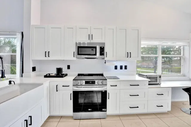 Unit 202 photo 31