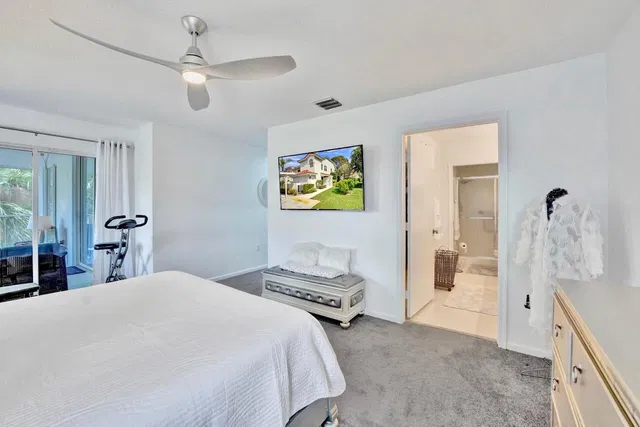 Unit 202 photo 41