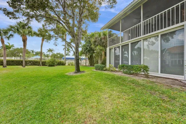 Unit 202 photo 60